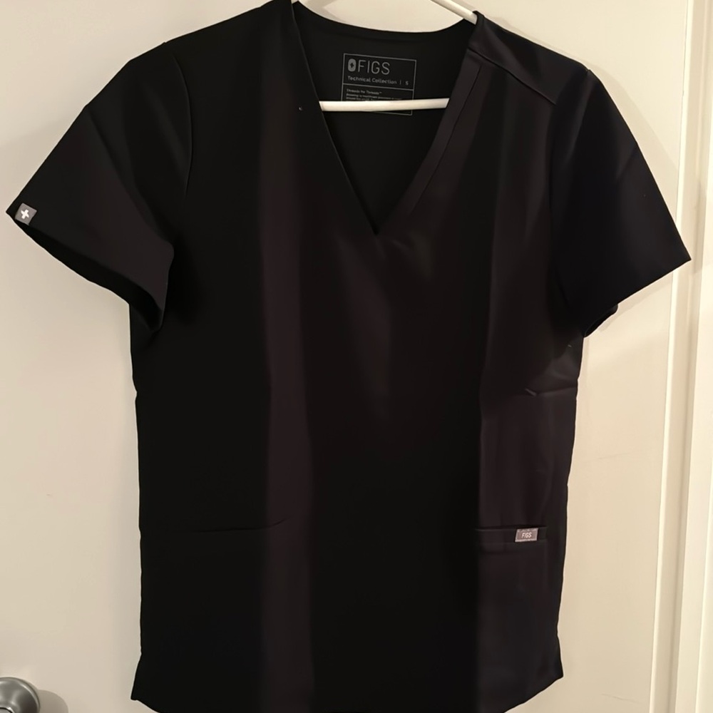 Black figs top